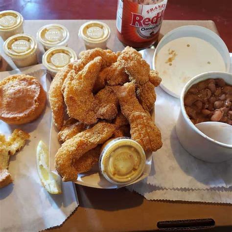 Catfish corner - Popcorn Shrimp & Catfish Fillet Lunch Combo. Cripsy popcorn shrimp and a large catfish fillet. 11.99. Butterfly Shrimp & Catfish Fillet Lunch Combo. 4 hand-breaded large shrimp and a large catfish fillet. 12.99. Fried Oysters & Catfish Fillet Lunch Combo. Hand-breaded oysters and a large catfish fillet. 13.99. 